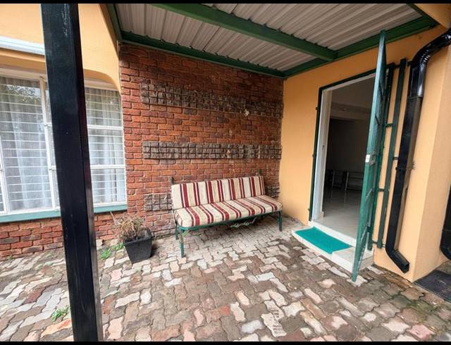 2 BEDROOM PROPERTY TO RENT IN LAUDIUM